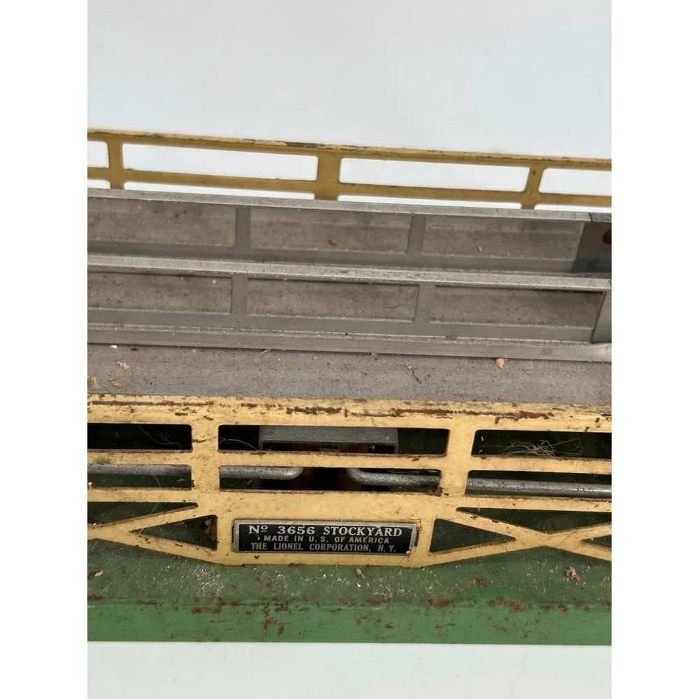 1949 to 1955 Lionel Cattle Stockyard # 3656 Model Made in United States Lot Of 2